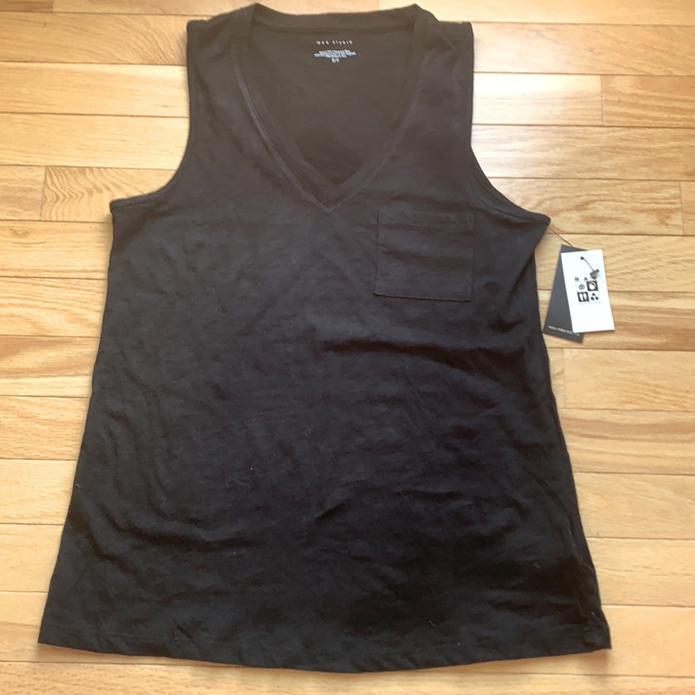 MAX STUDIO NWT BLACK TOP